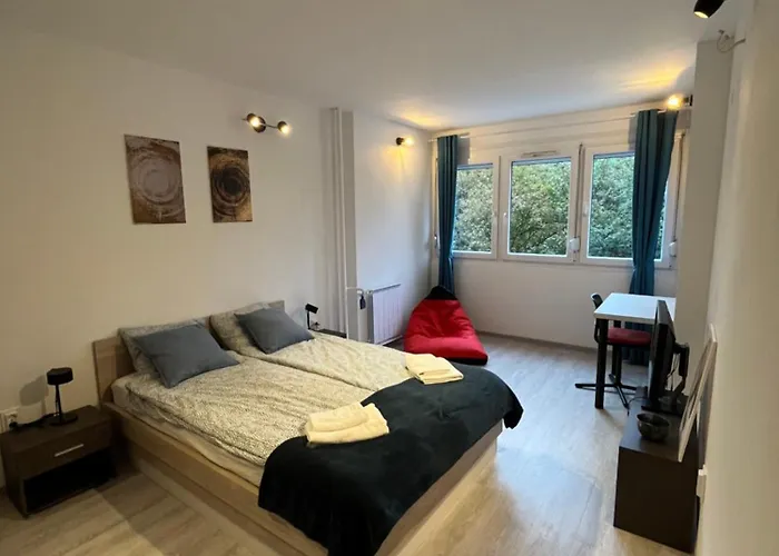 Milad Apartman